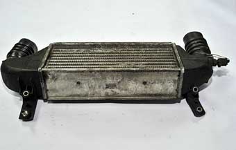 FOCUS ÇIKMA YEDEK PARÇA FORD CIKMA YEDEK CORNET ESKİ KASA İNTERCOOL